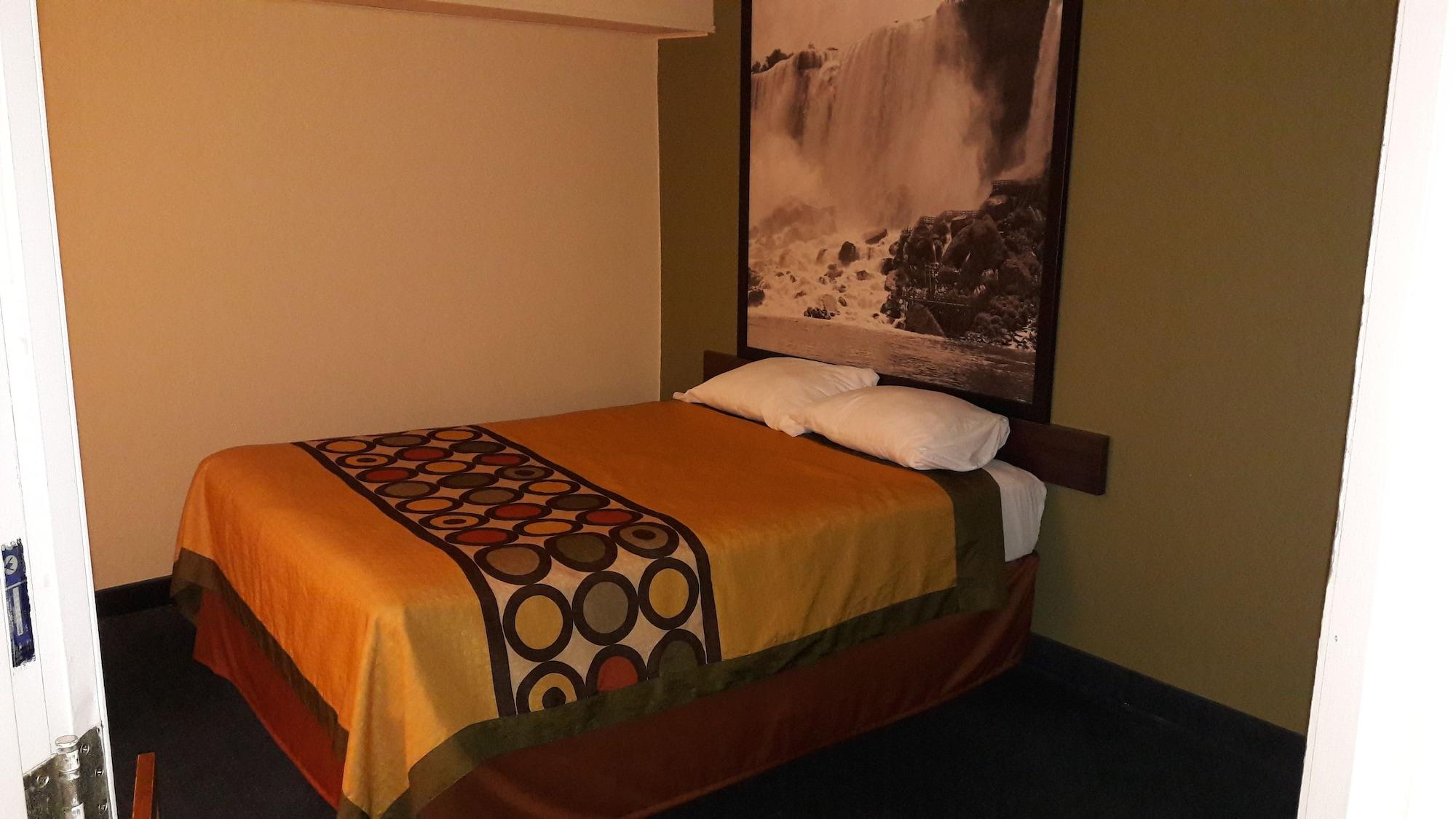Super 8 By Wyndham Niagara Falls North Eksteriør bilde